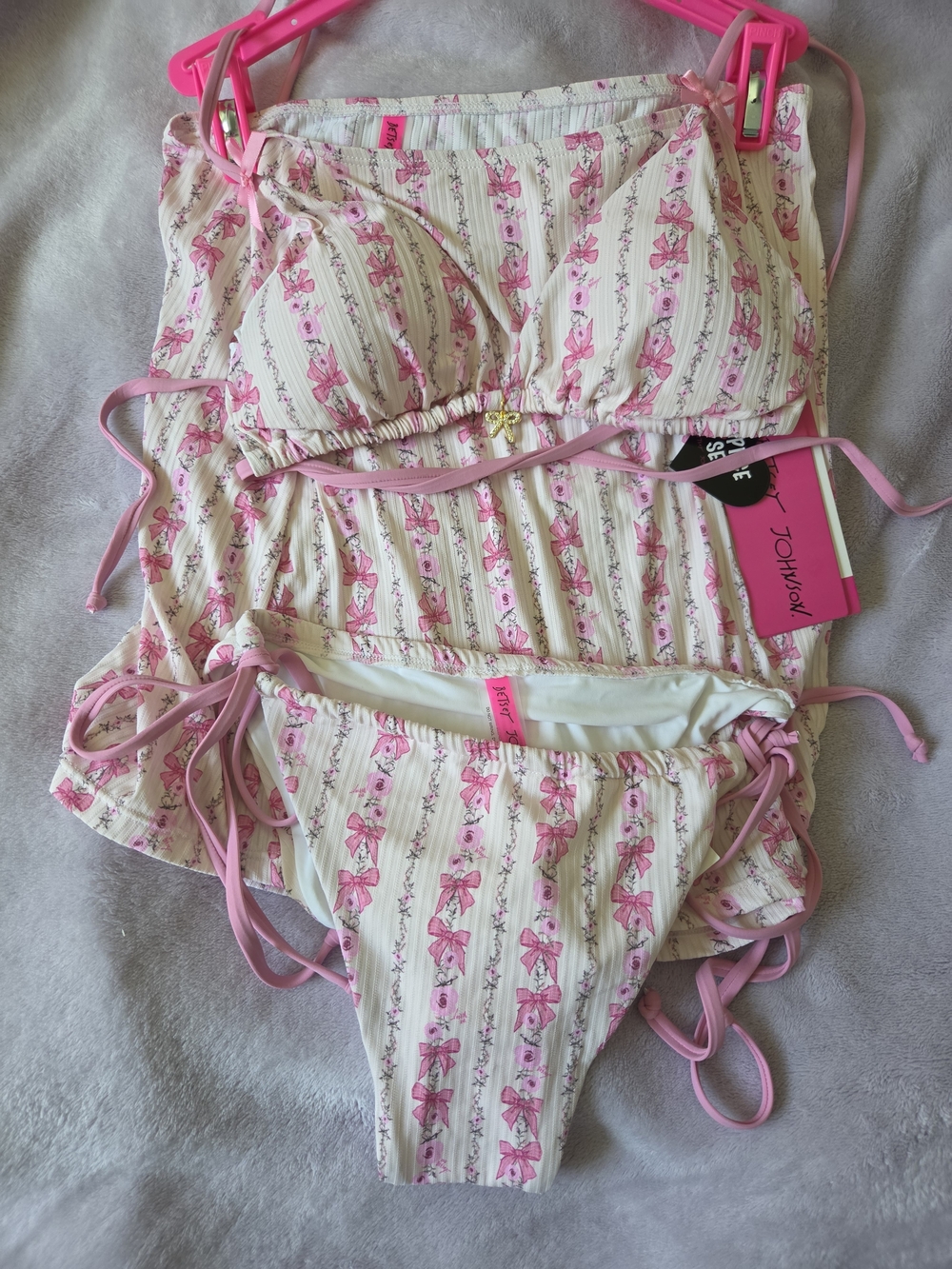 NWT Betsey Johnson 3-Piece Pink Bow Ribbon & Floral Bikini Set with Ruched Swim